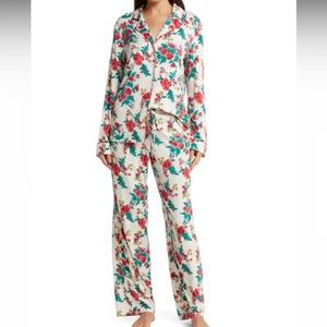 Nordstrom | Matching Family Moments Pajamas Ivory Egret Festive Floral